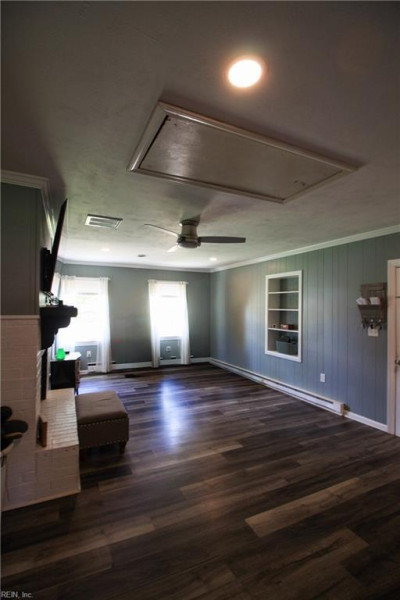 Photo 27 of 48 residential for sale in Chesapeake virginia