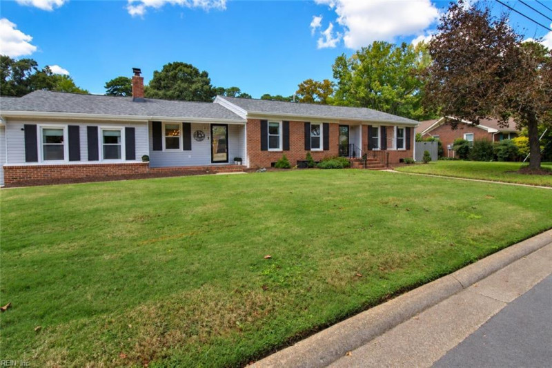 Photo 3 of 48 residential for sale in Chesapeake virginia