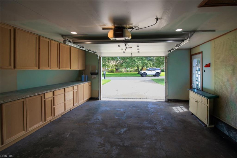 Photo 31 of 48 residential for sale in Chesapeake virginia