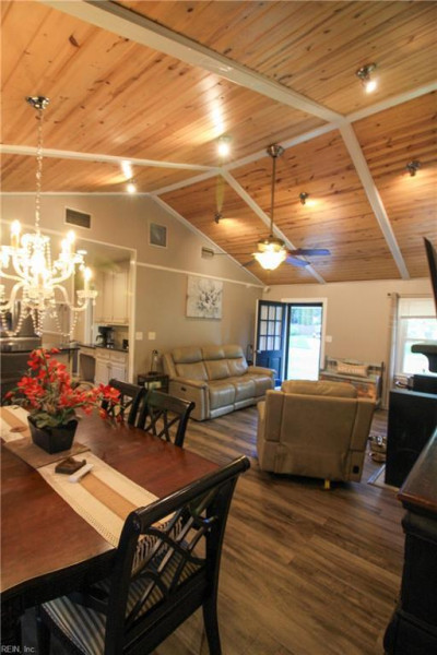 Photo 6 of 48 residential for sale in Chesapeake virginia