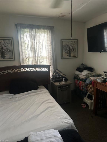 Photo 13 of 15 residential for sale in Norfolk virginia