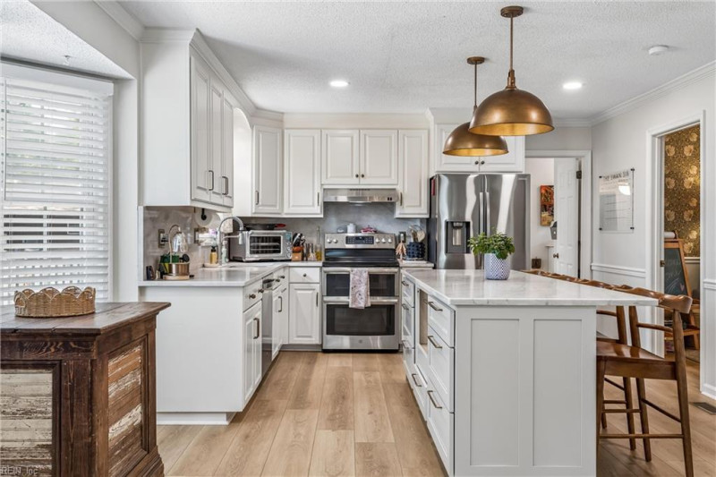 Photo 13 of 49 residential for sale in Poquoson virginia