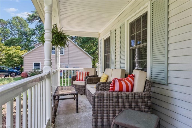 Photo 6 of 49 residential for sale in Poquoson virginia