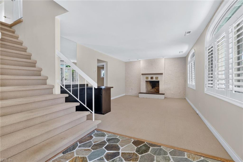 Photo 4 of 50 residential for sale in Virginia Beach virginia
