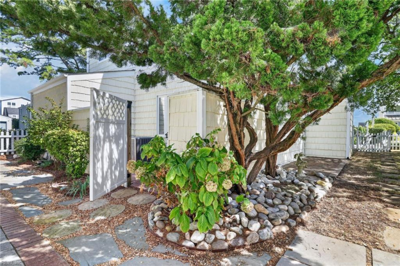 Photo 44 of 50 residential for sale in Virginia Beach virginia