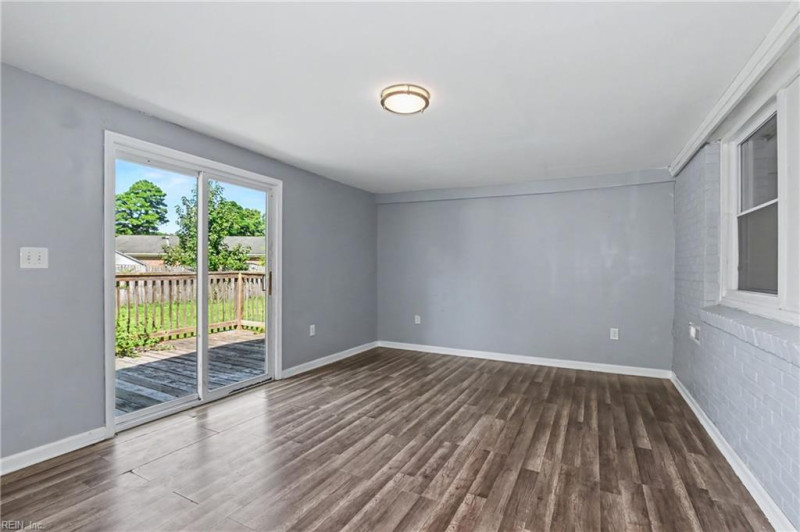 Photo 32 of 43 residential for sale in Portsmouth virginia