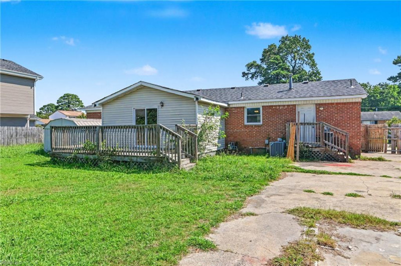 Photo 39 of 43 residential for sale in Portsmouth virginia