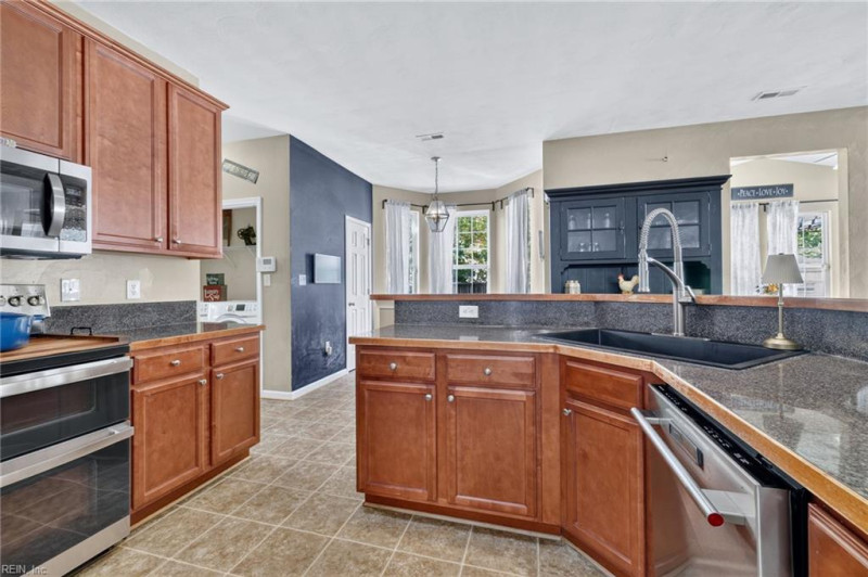 Photo 12 of 29 residential for sale in Suffolk virginia Photo 12 of 29 residential for sale in Suffolk virginia