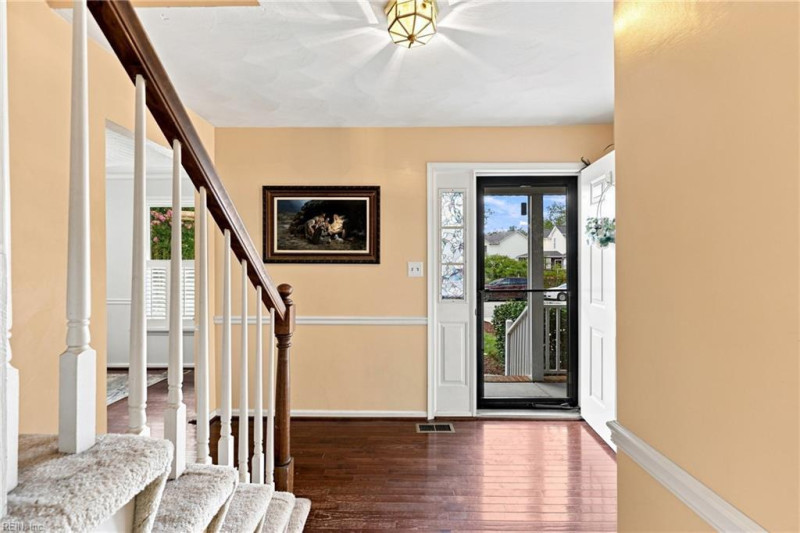 Photo 13 of 50 residential for sale in Chesapeake virginia Photo 13 of 50 residential for sale in Chesapeake virginia