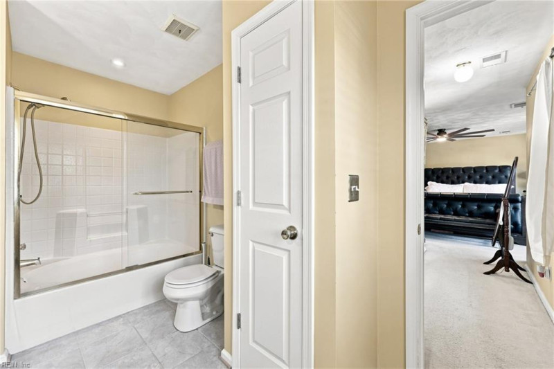 Photo 43 of 50 residential for sale in Chesapeake virginia Photo 43 of 50 residential for sale in Chesapeake virginia