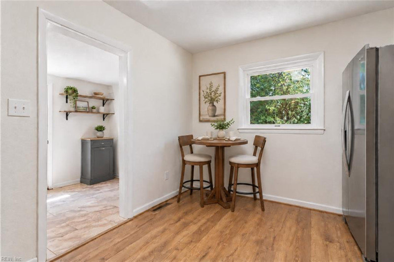 Photo 10 of 42 residential for sale in Williamsburg virginia