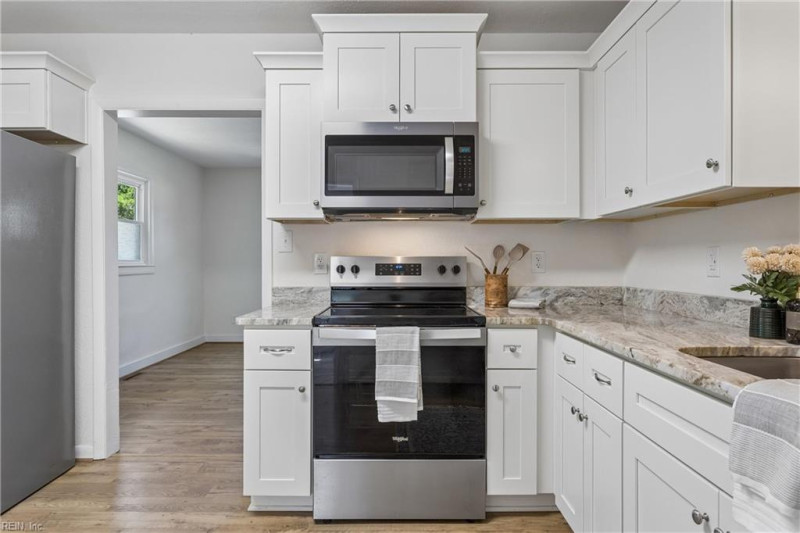 Photo 11 of 42 residential for sale in Williamsburg virginia