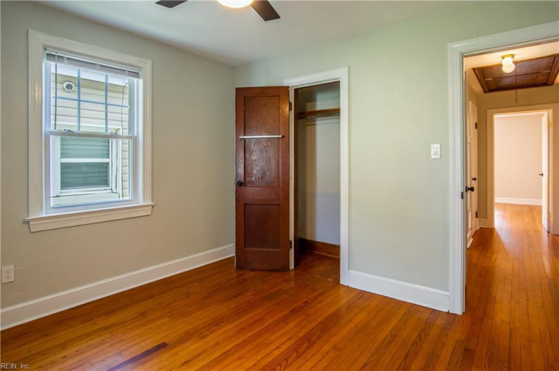 Photo 19 of 27 residential for sale in Chesapeake virginia Photo 19 of 27 residential for sale in Chesapeake virginia