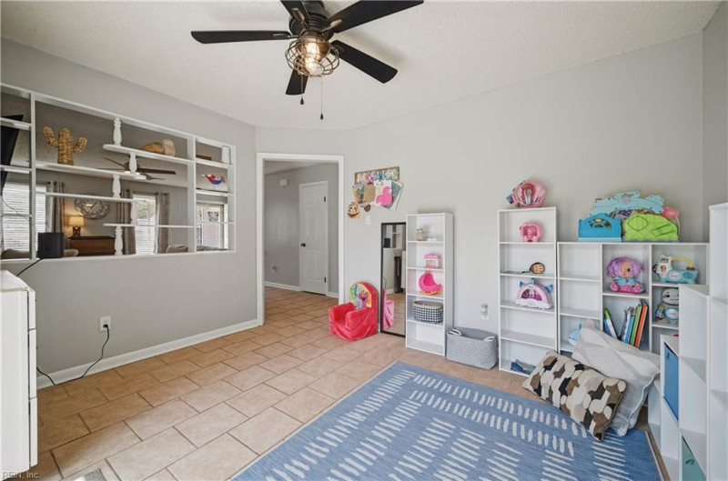 Photo 19 of 44 residential for sale in Virginia Beach virginia