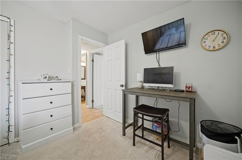 Photo 21 of 44 residential for sale in Virginia Beach virginia