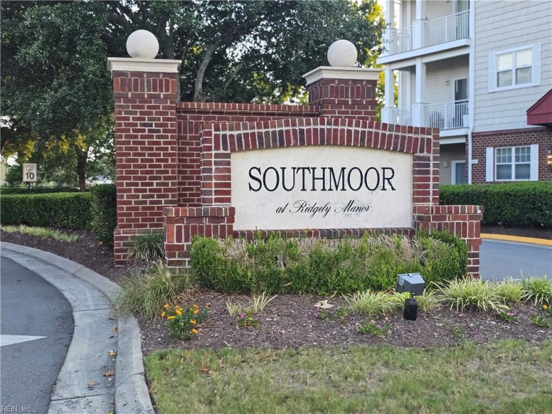 Photo 3 of 36 residential for sale in Virginia Beach virginia