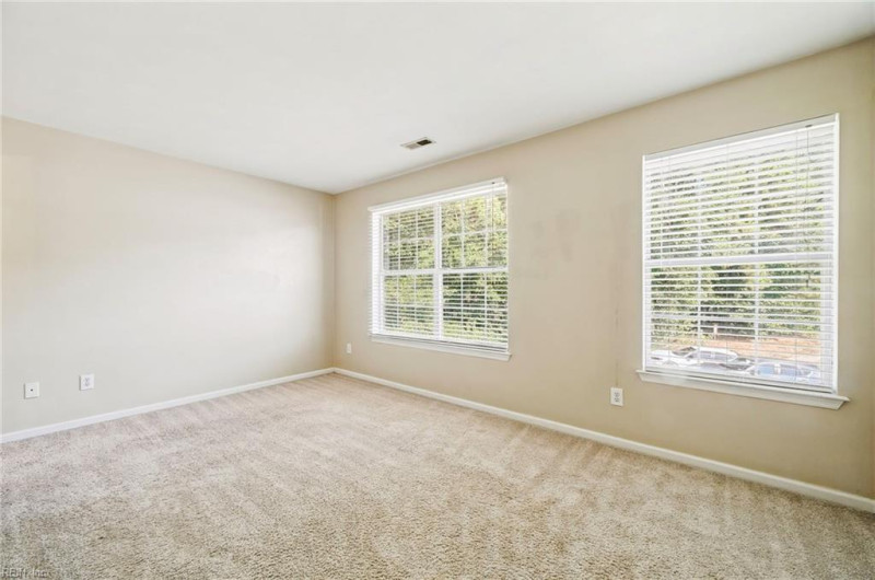 Photo 11 of 24 residential for sale in Hampton virginia