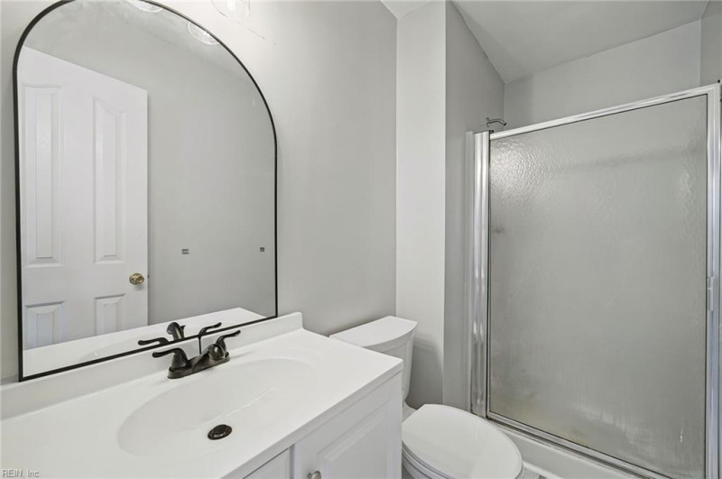 Photo 15 of 24 residential for sale in Hampton virginia