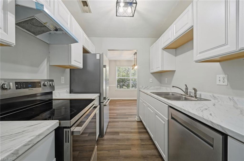 Photo 5 of 24 residential for sale in Hampton virginia