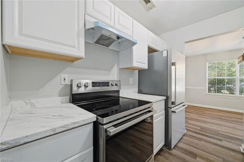Photo 6 of 24 residential for sale in Hampton virginia