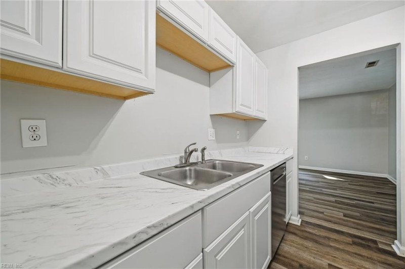 Photo 7 of 24 residential for sale in Hampton virginia