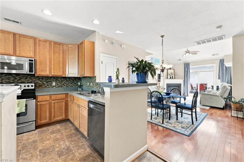 Photo 8 of 47 residential for sale in Virginia Beach virginia Photo 8 of 47 residential for sale in Virginia Beach virginia