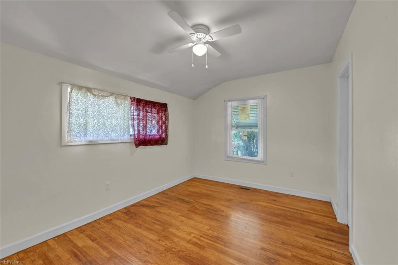 Photo 20 of 47 residential for sale in Portsmouth virginia Photo 20 of 47 residential for sale in Portsmouth virginia