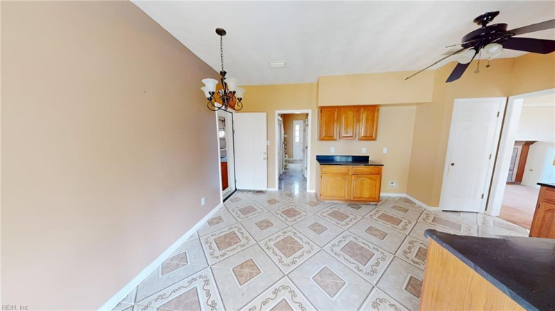 Photo 12 of 50 residential for sale in Chesapeake virginia