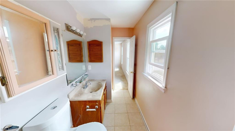 Photo 31 of 50 residential for sale in Chesapeake virginia