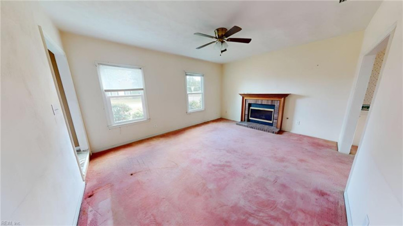 Photo 5 of 50 residential for sale in Chesapeake virginia