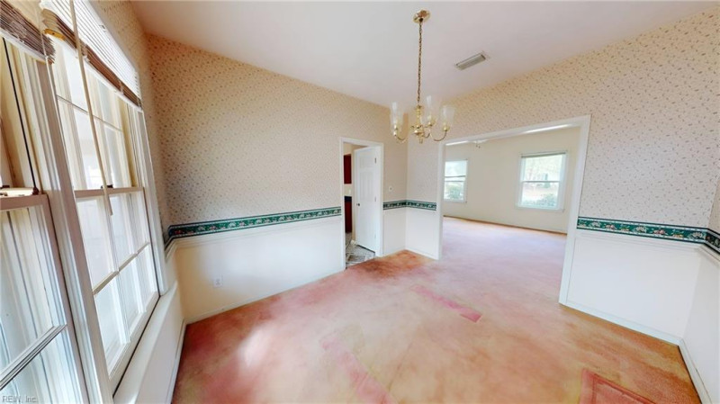 Photo 8 of 50 residential for sale in Chesapeake virginia