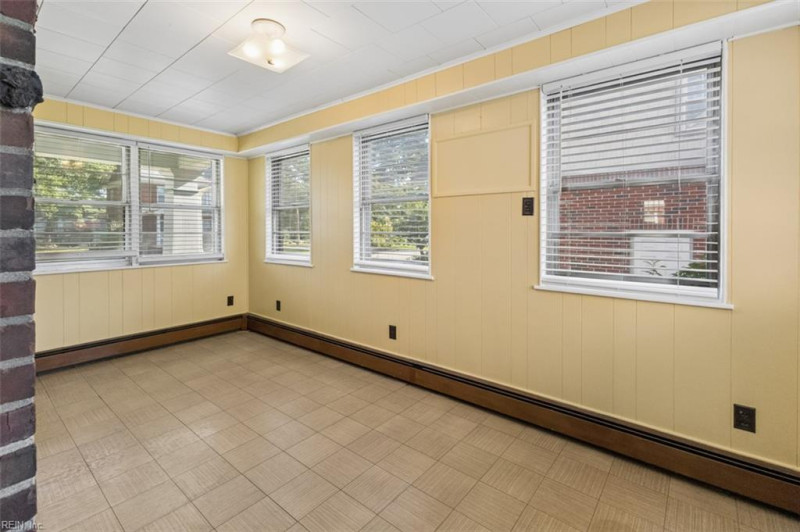 Photo 17 of 50 residential for sale in Portsmouth virginia Photo 17 of 50 residential for sale in Portsmouth virginia