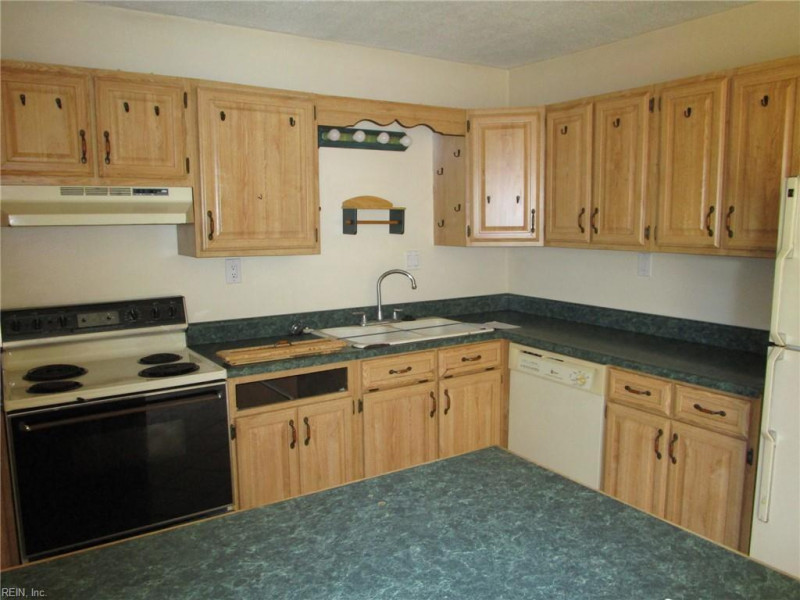Photo 10 of 20 residential for sale in Virginia Beach virginia Photo 10 of 20 residential for sale in Virginia Beach virginia