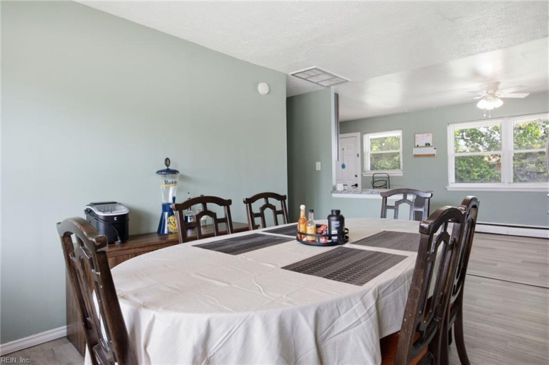 Photo 10 of 33 residential for sale in Norfolk virginia