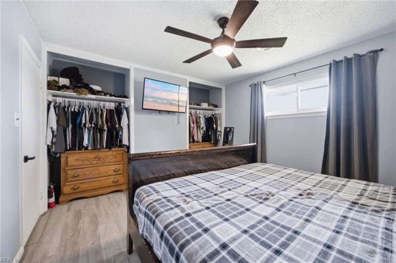 Photo 20 of 33 residential for sale in Norfolk virginia