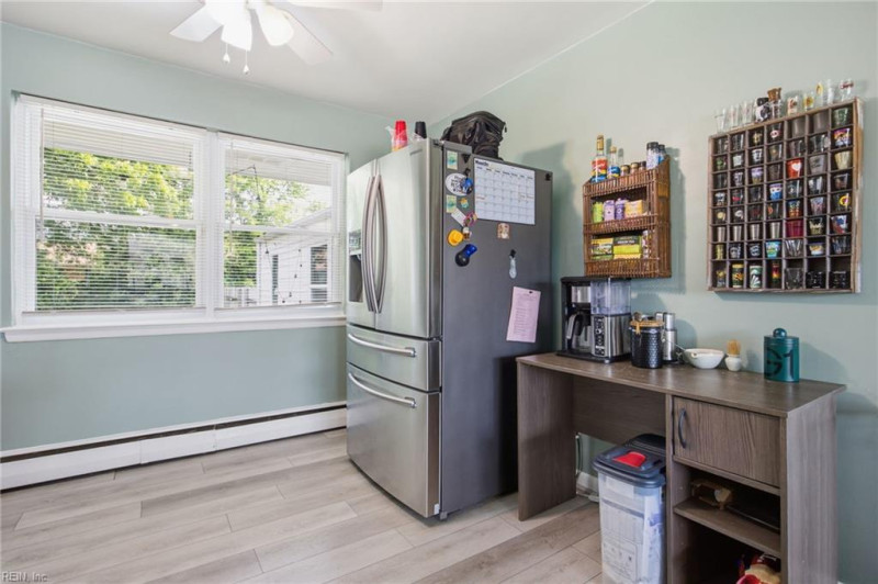 Photo 7 of 33 residential for sale in Norfolk virginia