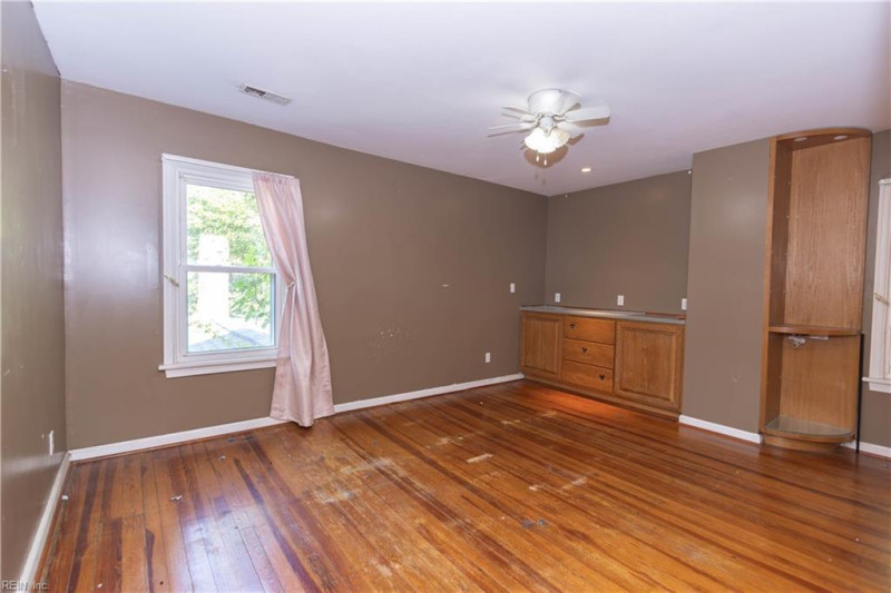 Photo 18 of 29 residential for sale in Hampton virginia Photo 18 of 29 residential for sale in Hampton virginia