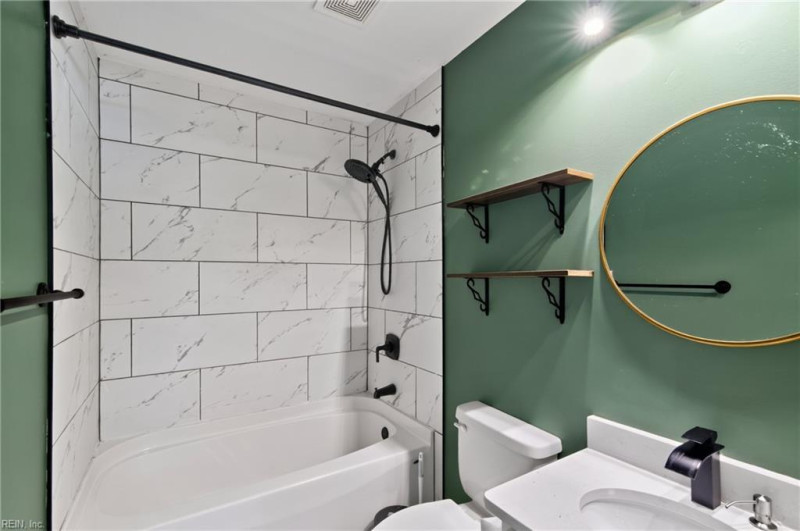 Photo 13 of 26 residential for sale in Newport News virginia