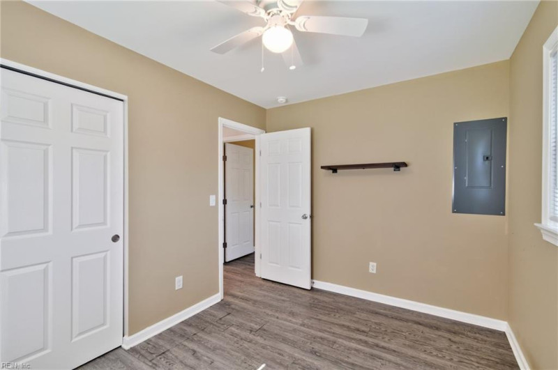 Photo 16 of 26 residential for sale in Newport News virginia