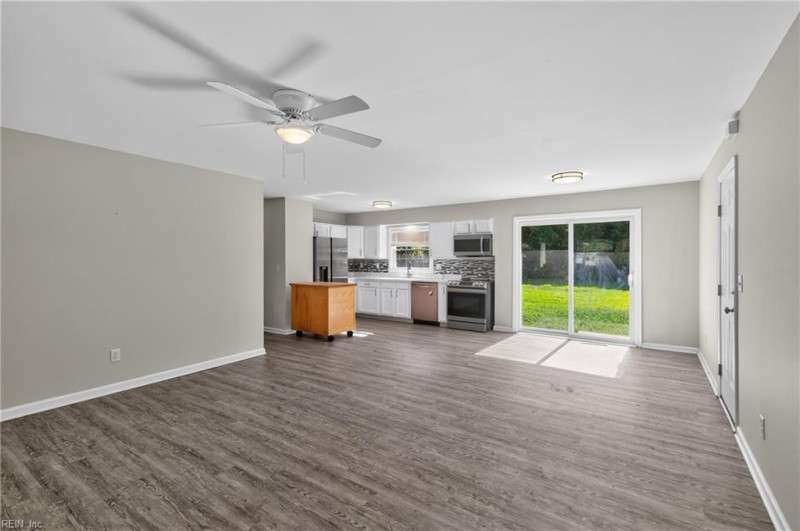 Photo 5 of 26 residential for sale in Newport News virginia