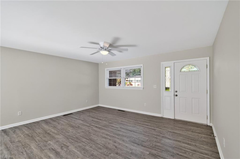 Photo 7 of 26 residential for sale in Newport News virginia