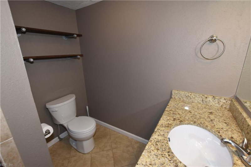 Photo 15 of 33 residential for sale in Hampton virginia