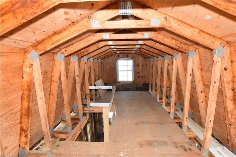 Photo 27 of 33 residential for sale in Hampton virginia
