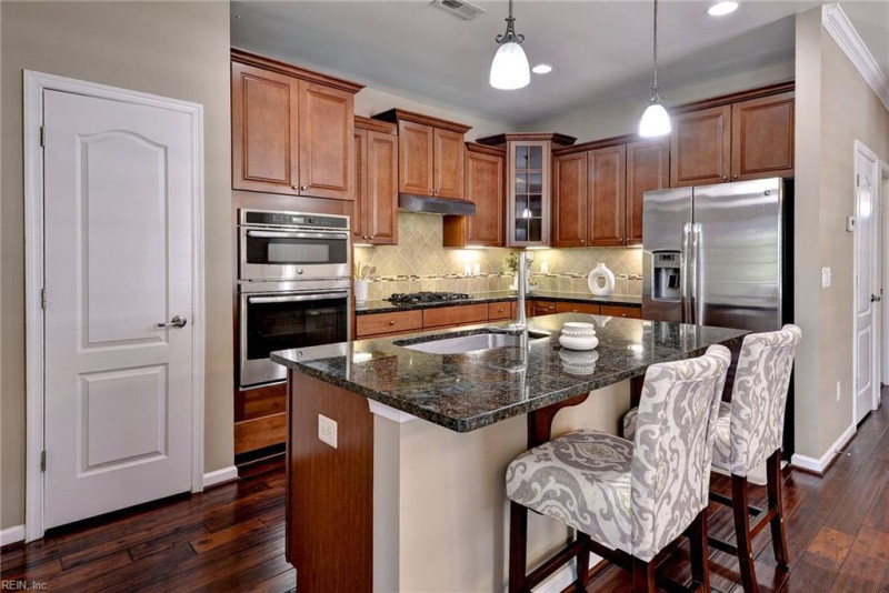 Photo 16 of 50 residential for sale in James City County virginia
