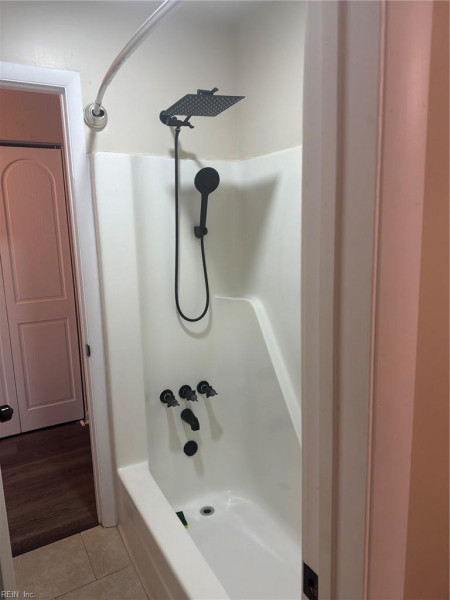 Photo 11 of 16 residential for sale in Virginia Beach virginia