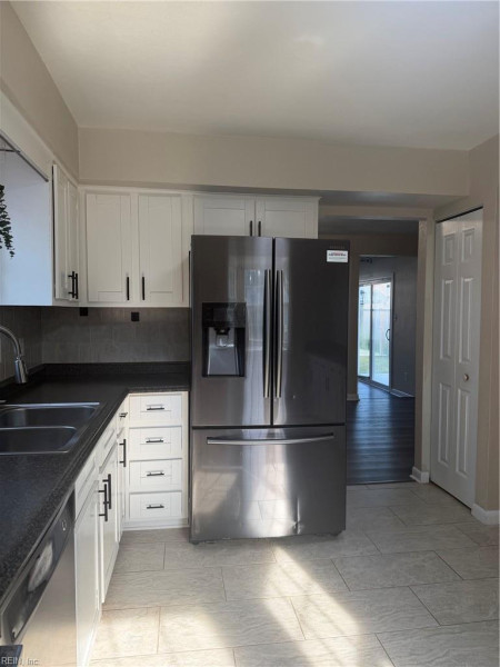 Photo 3 of 16 residential for sale in Virginia Beach virginia