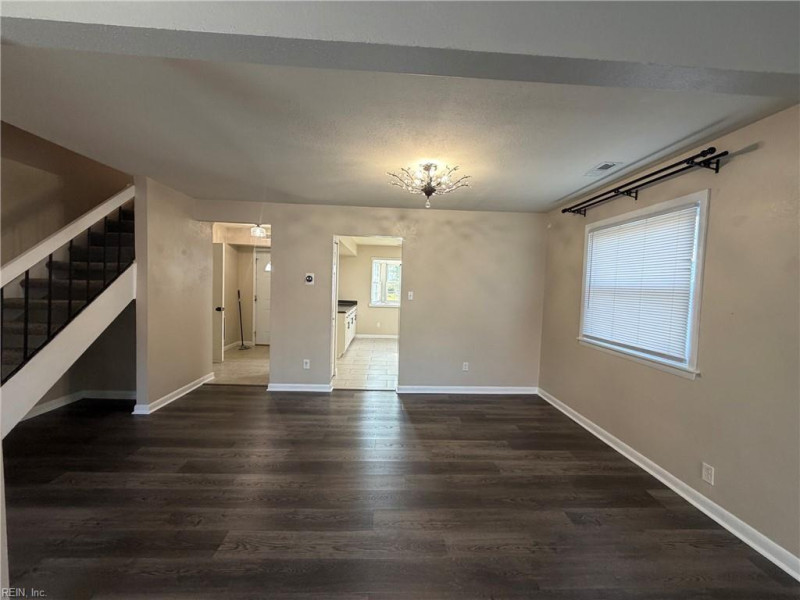 Photo 8 of 16 residential for sale in Virginia Beach virginia