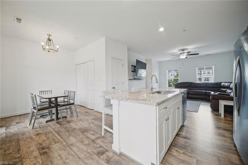 Photo 11 of 49 residential for sale in Norfolk virginia