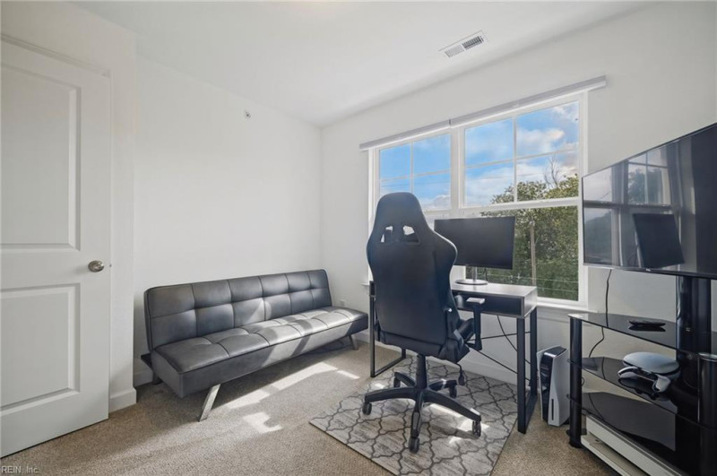 Photo 17 of 49 residential for sale in Norfolk virginia