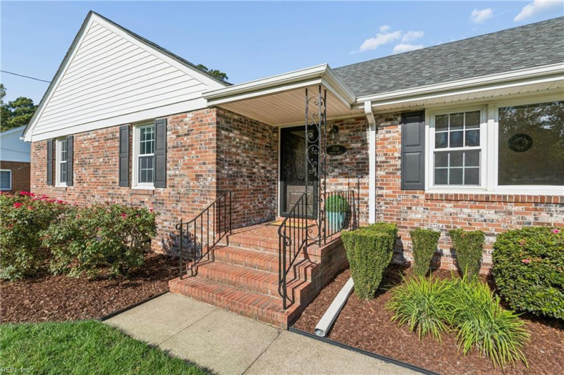 Photo 4 of 43 residential for sale in Portsmouth virginia Photo 4 of 43 residential for sale in Portsmouth virginia
